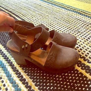 Women's Brown Leather Platform Sandals